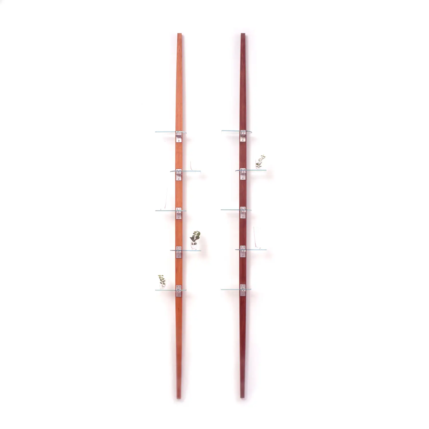 Miru Ichi display shelving with vertical wooden supports and individual glass shelves